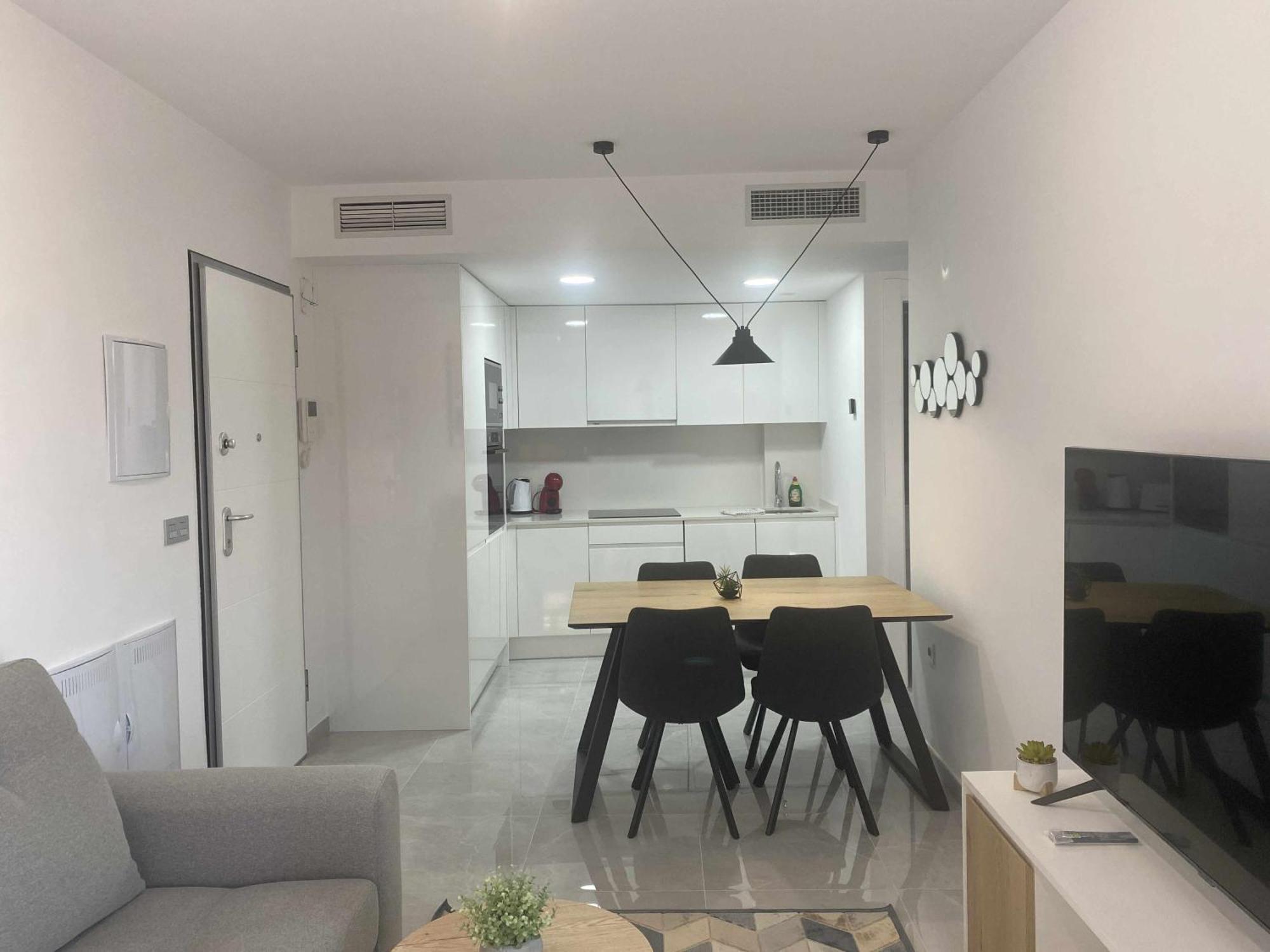 Moderno Apartamento A 200M De La Playa تورّيفيِخا المظهر الخارجي الصورة